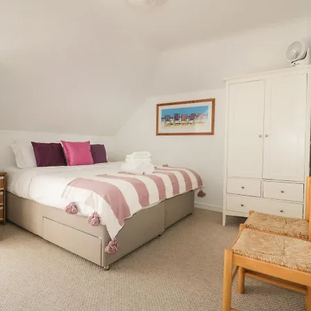 Offshore Holiday home